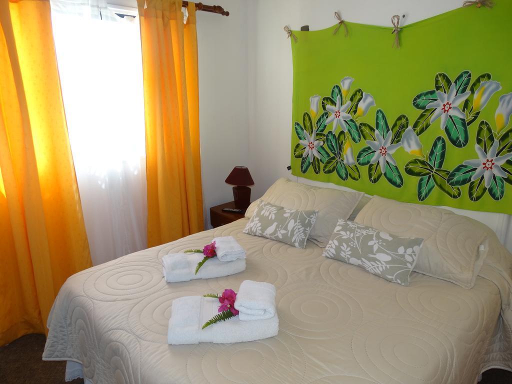 Hostal Sunset Hanga Roa Esterno foto