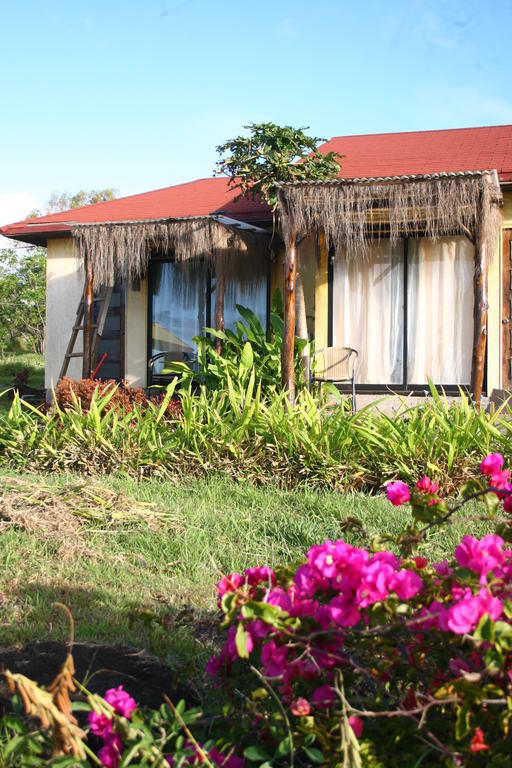 Hostal Sunset Hanga Roa Esterno foto