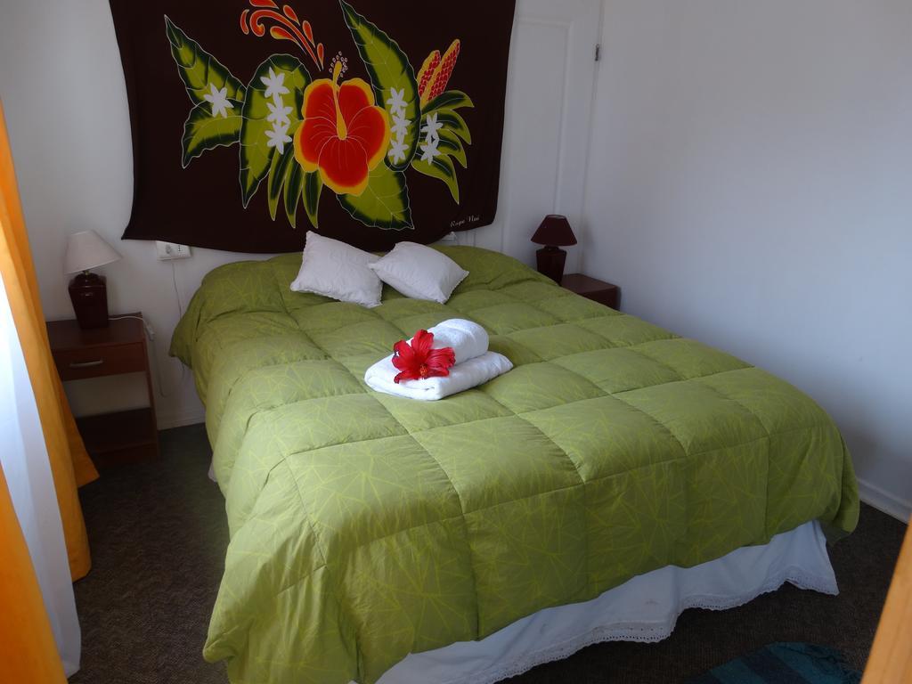 Hostal Sunset Hanga Roa Esterno foto